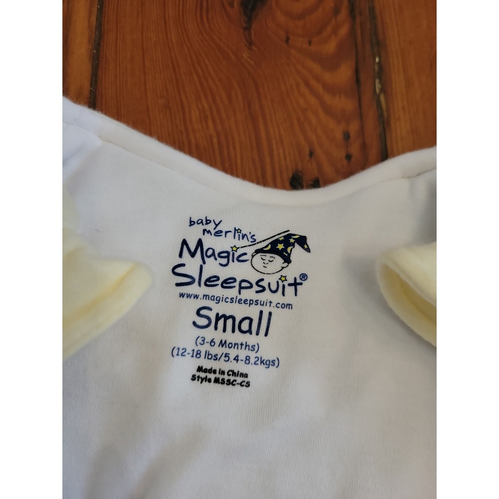 Baby Merlins Magic Sleepsuit Size Small  3 to 6 Months Yellow Cozy Comfy Bedtime - Picture 3 of 7